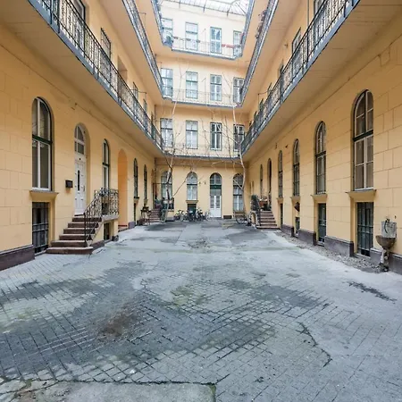 Pal Loft In Lejlighed *