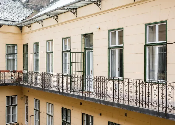 Pal Loft In * Budapest
