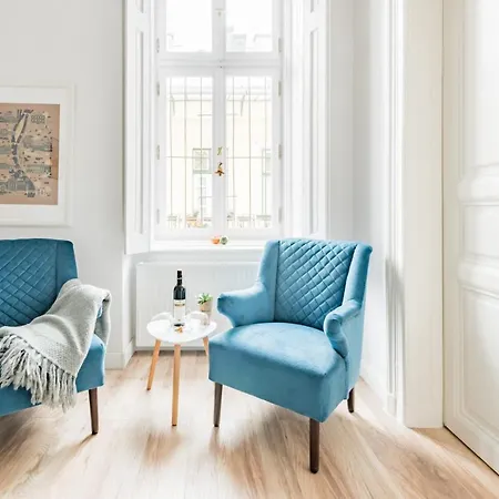 Pal Loft In