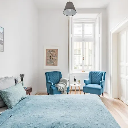 Apartment Pal Loft In